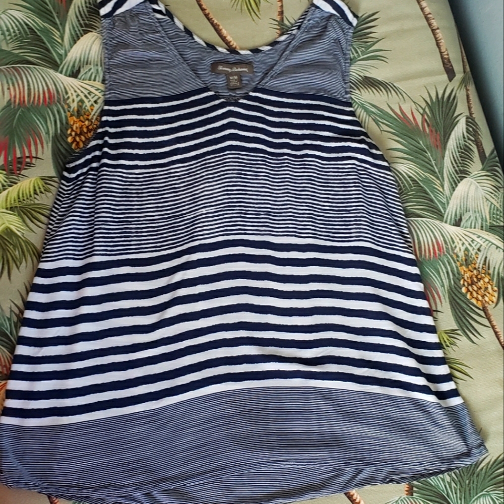 Tommy Bahama sz M tank blouse